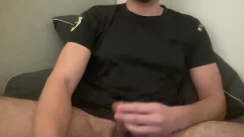 Snapshot of boyyo04 chatting on 12-18-25, 02:45 boyyo04 online show from 12-18-25, 02:45