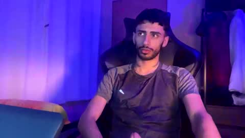 boyzinm2 online show from 09-15-25, 06:02