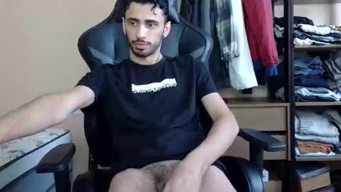 boyzinm2 online show from 03-11-26, 09:48