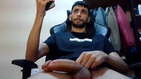 boyzinm2 online show from 04-11-26, 08:18