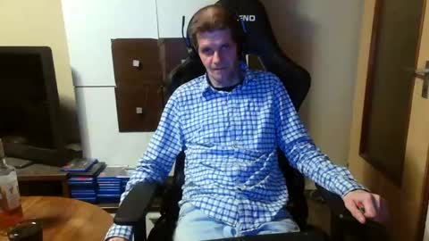 bponie1 online show from 12-28-24, 02:11