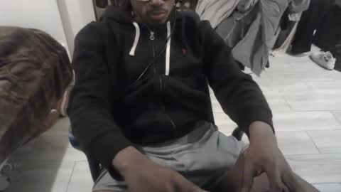 Snapshot of bquen400 chatting on 10-30-25, 06:30 bquen400 online show from 10-30-25, 06:30