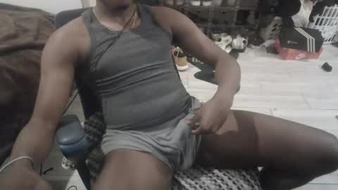 Snapshot of bquen400 chatting on 11-27-25, 04:58 bquen400 online show from 11-27-25, 04:58