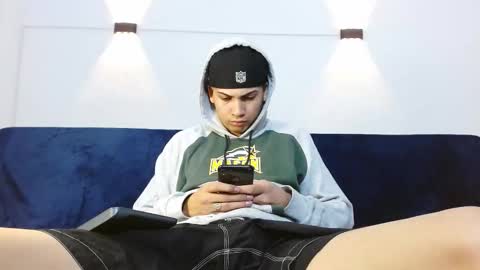 Snapshot of br4ndon_cooper chatting on 10-10-25, 04:17 Brandon online show from 10-10-25, 04:17