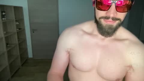 Snapshot of brabroshow chatting on 03-09-26, 11:36 BraBro online show from 03-09-26, 11:36