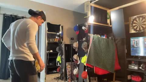Brad Ballsy online show from 05-20-26, 07:53