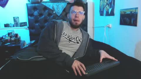 Snapshot of brad_hot_boy chatting on 05-27-26, 04:15 brad hot boy online show from 05-27-26, 04:15