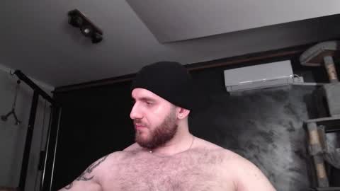 Snapshot of brad_pittfall chatting on 11-16-25, 06:57 ask me online show from 11-16-25, 06:57
