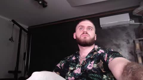 Snapshot of brad_pittfall chatting on 11-19-25, 07:36 ask me online show from 11-19-25, 07:36