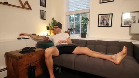 Snapshot of bradbronton chatting on 01-18-26, 01:15 BradBronton online show from 01-18-26, 01:15