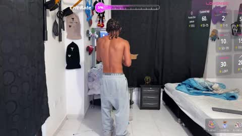 Snapshot of bradley_strong_ chatting on 11-12-25, 10:20 Bradley Strong online show from 11-12-25, 10:20