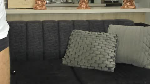 bradleymartin7 online show from 01-10-25, 03:29