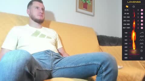 Snapshot of bradryder__ chatting on 12-05-24, 09:06 Call me Alex online show from 12-05-24, 09:06