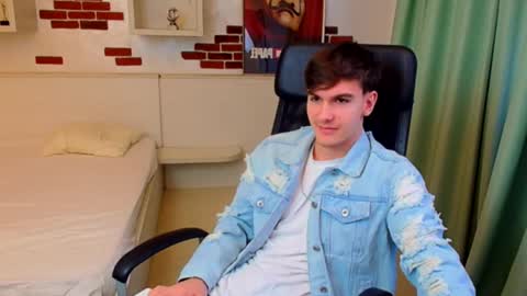 Snapshot of bradyflint chatting on 03-08-26, 05:00 BradyFlint online show from 03-08-26, 05:00