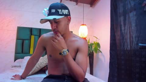 Snapshot of brand_collins chatting on 11-30-25, 12:31 Brand online show from 11-30-25, 12:31