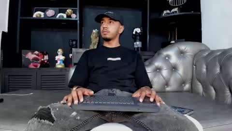 Snapshot of brand_collins chatting on 01-07-26, 07:49 Brand online show from 01-07-26, 07:49