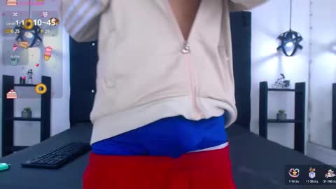 Snapshot of brandon_harrys chatting on 12-20-25, 05:31 BRandon Harrys online show from 12-20-25, 05:31