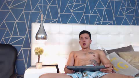 Snapshot of brandoncolee chatting on 01-13-25, 03:04 BrandonCole online show from 01-13-25, 03:04