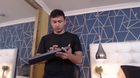 Snapshot of brandoncolee chatting on 03-01-25, 03:27 BrandonCole online show from 03-01-25, 03:27