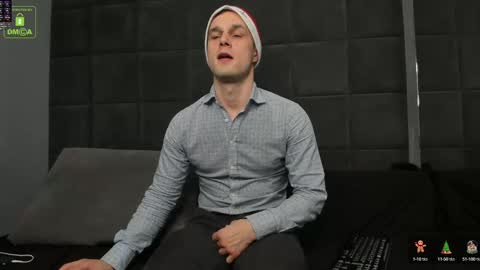 Snapshot of brandonnorriss chatting on 12-27-24, 02:47 BRANDON online show from 12-27-24, 02:47