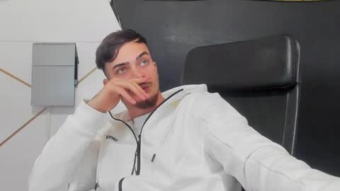 BrandonTateX online show from 04-01-26, 08:04