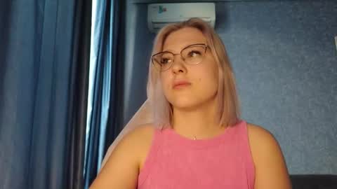 Belle  online show from 11-03-25, 02:24