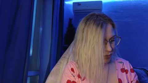 Belle  online show from 01-08-26, 10:39