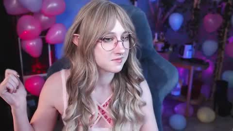 Aurorabut ur dad just calls me Rory online show from 02-14-25, 11:20