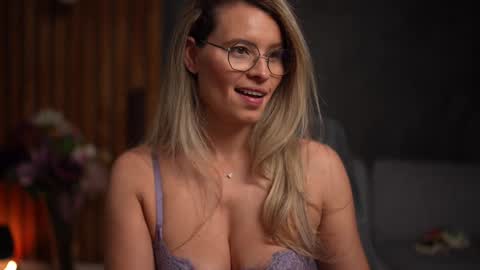 Snapshot of brandywhite chatting on 01-28-25, 05:00 Alex online show from 01-28-25, 05:00