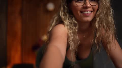 Snapshot of brandywhite chatting on 02-02-25, 07:20 Alex online show from 02-02-25, 07:20