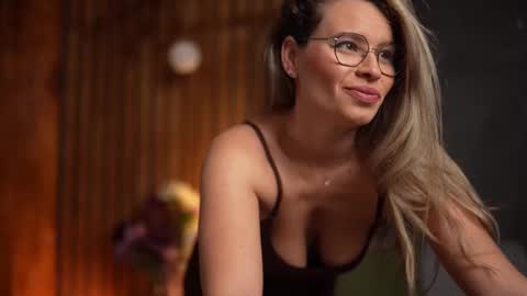 Snapshot of brandywhite chatting on 03-12-25, 04:41 Alex online show from 03-12-25, 04:41