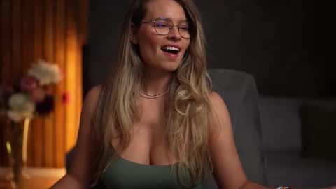 Snapshot of brandywhite chatting on 10-11-25, 03:50 Alex online show from 10-11-25, 03:50