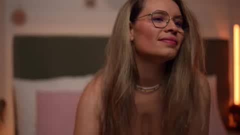 Alex online show from 03-26-26, 05:35