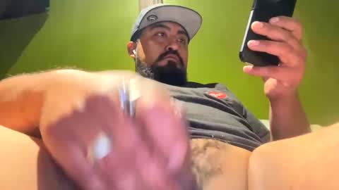 Snapshot of bravo323 chatting on 02-14-25, 06:40 bravo323 online show from 02-14-25, 06:40