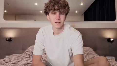 Snapshot of braxiboy chatting on 01-18-26, 04:11 Brax online show from 01-18-26, 04:11