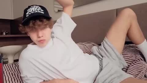 Snapshot of braxiboy chatting on 02-20-26, 11:43 Brax online show from 02-20-26, 11:43