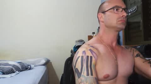 Snapshot of braziliannakedguy chatting on 12-31-24, 07:40 Fabio online show from 12-31-24, 07:40