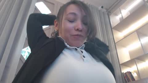 breakfastwithtiffanys online show from 11-08-25, 03:23