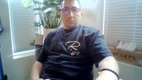 Snapshot of breakingbad84 chatting on 06-04-26, 11:27 breakingbad84 online show from 06-04-26, 11:27