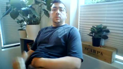 Snapshot of breakingbad84 chatting on 06-22-26, 05:15 breakingbad84 online show from 06-22-26, 05:15