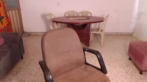 Snapshot of breestaarrs chatting on 12-27-24, 09:06 Valentina online show from 12-27-24, 09:06