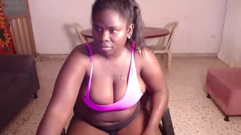 Snapshot of breestaarrs chatting on 01-14-25, 08:20 Valentina online show from 01-14-25, 08:20