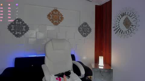 Snapshot of breex_ chatting on 01-30-25, 11:34 Breex online show from 01-30-25, 11:34