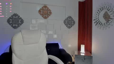 Snapshot of breex_ chatting on 02-11-25, 11:22 Breex online show from 02-11-25, 11:22