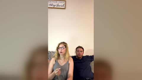 Snapshot of breezyxlove chatting on 04-21-26, 03:24 Breezyxlove online show from 04-21-26, 03:24