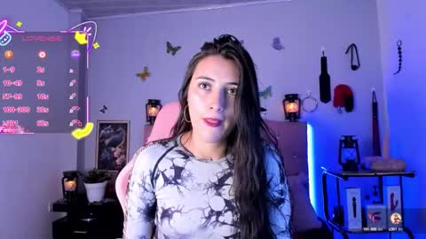 Snapshot of brenda1307 chatting on 10-15-25, 10:43 Brenda moris online show from 10-15-25, 10:43