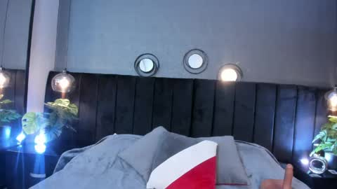   online show from 04-19-26, 09:28