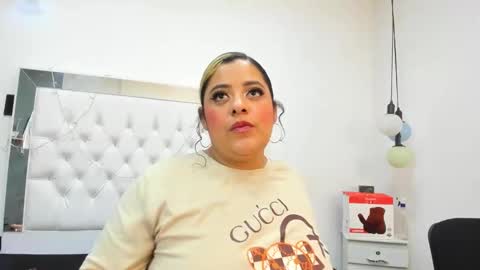 Snapshot of brenda_maz chatting on 11-23-25, 12:05 Brenda online show from 11-23-25, 12:05