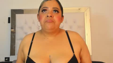 Snapshot of brenda_maz chatting on 12-18-25, 11:38 Brenda online show from 12-18-25, 11:38