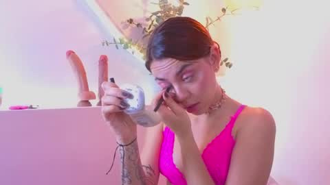 brenda_sky19 online show from 05-13-26, 12:02